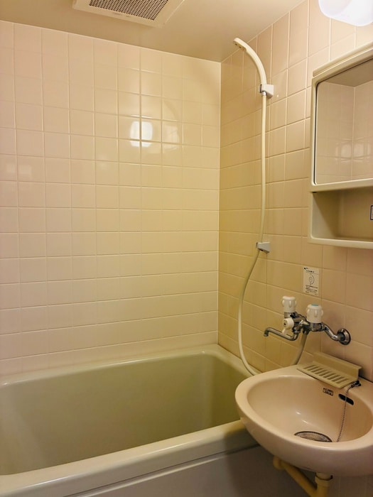 バス／シャワールーム等 カサベルデ新検見川３