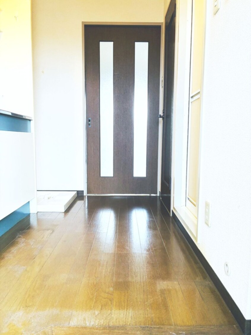 廊下 カサベルデ新検見川３