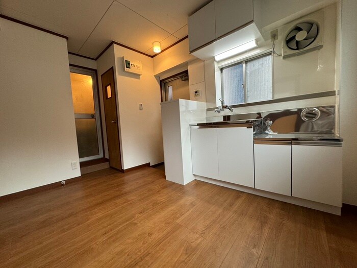 キッチン 村上コ－ポ２Ｆ