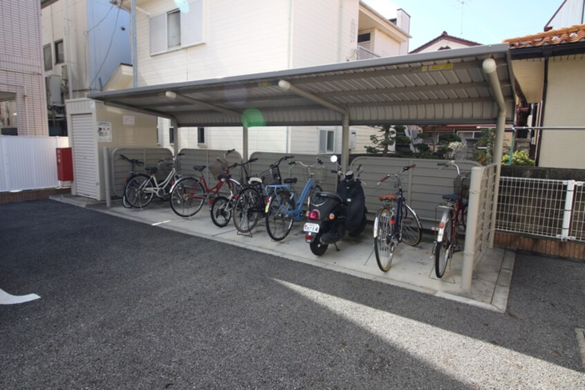 駐輪場 ベルクムント