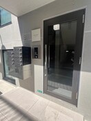 エントランス部分 グランデ駒場