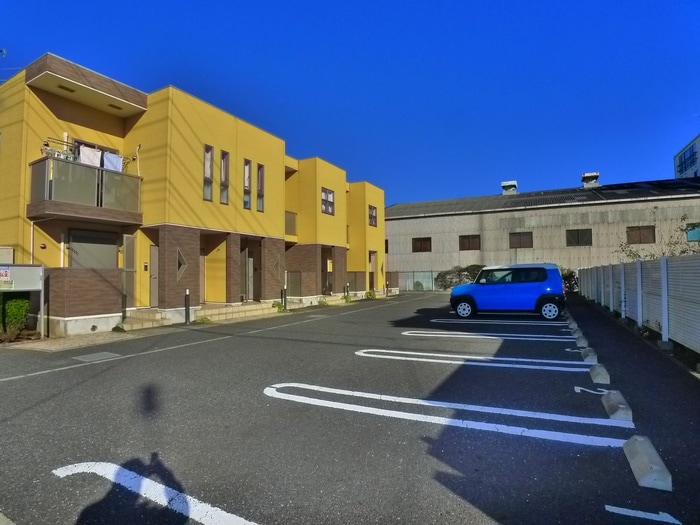 駐車場 ナリッシュ