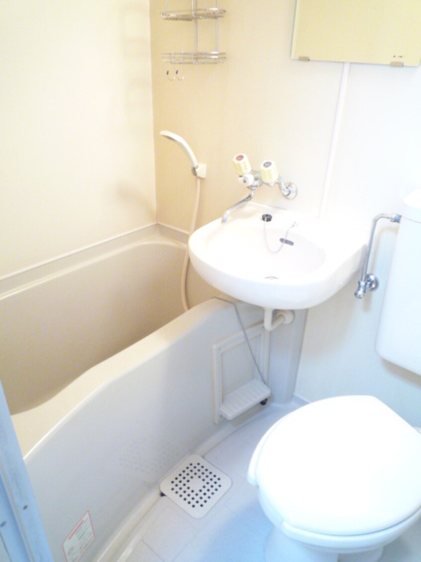 バス／シャワールーム等 エステ－ト藤澤