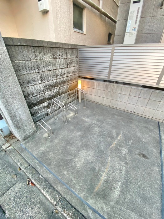 駐輪場 カーサフェリーチェ