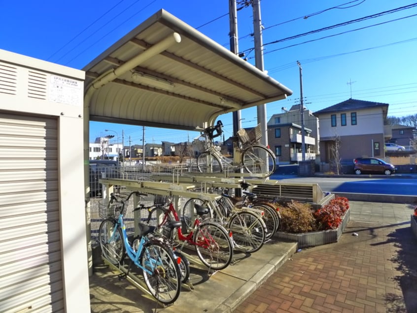 駐輪場 粋明館