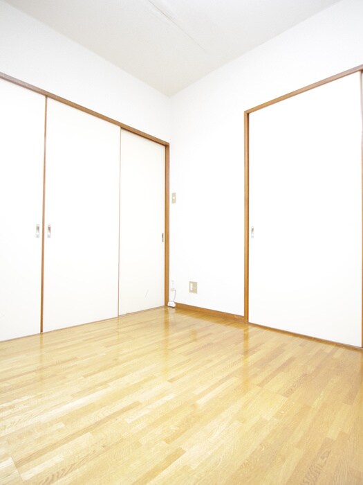 居室 西尾ハイツ