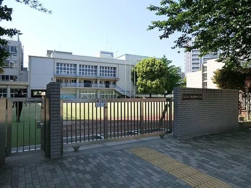 駕籠町小学校(小学校)まで577m グランメゾン千石