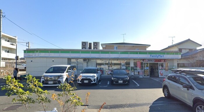 ファミリーマート影取鉄砲宿店(コンビニ)まで500m サンビーム