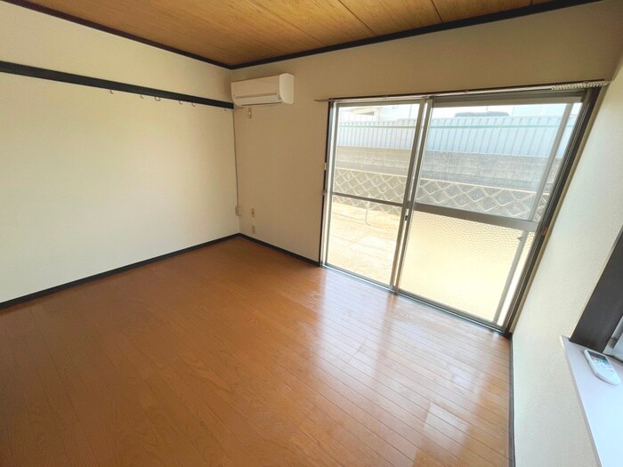 居室 サンハウス