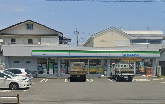 ファミリーマート 湘南二宮店(コンビニ)まで112m コ－ポウィステリア