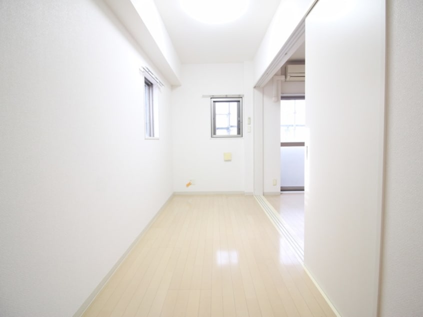 居室 オ－ラヴィ－ヌ