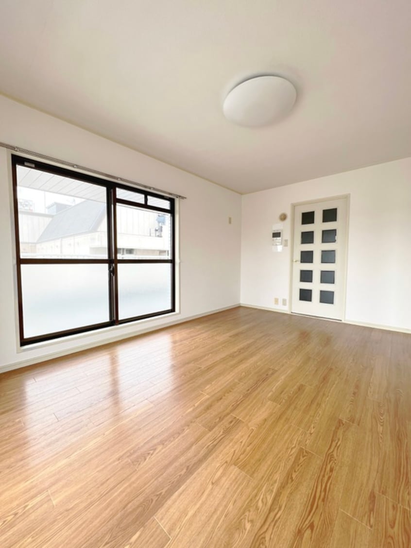 居室 サンロイヤル東山(708)