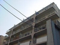 ロイヤルハイツ三田(303)