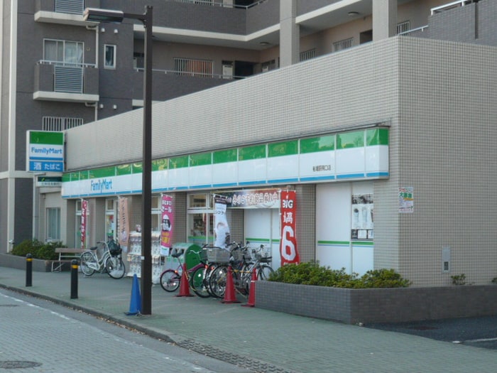 ファミリ－マ－ト(コンビニ)まで350m ヴィラコ－ヨ－