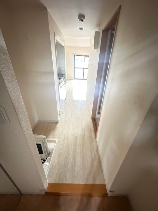 玄関 ルナスクエア