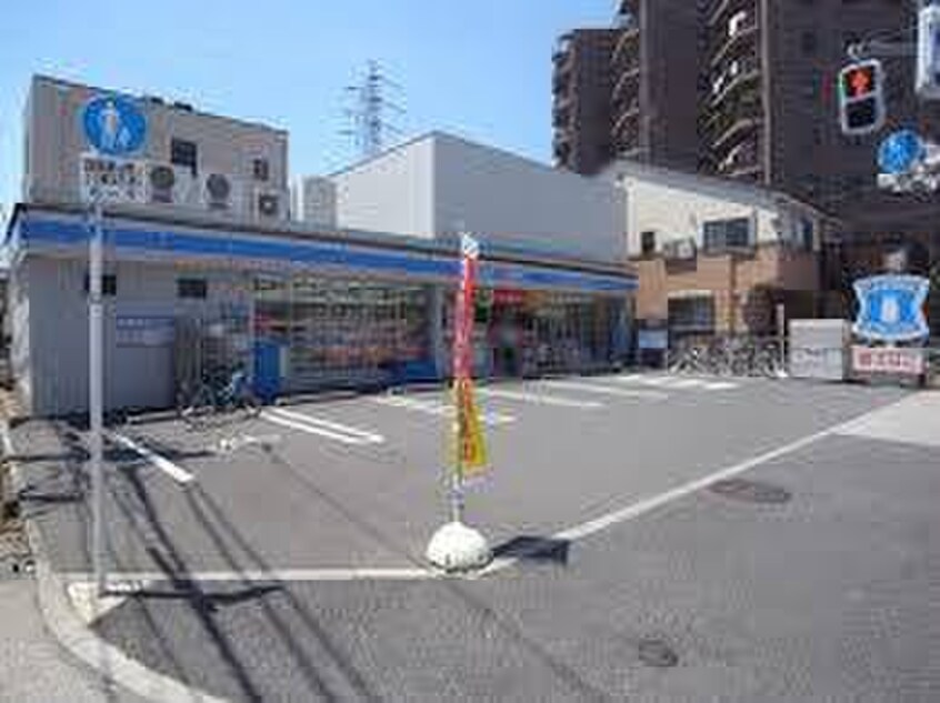 ローソン　綾瀬中央通り店(コンビニ)まで103m パ－クパレス綾瀬