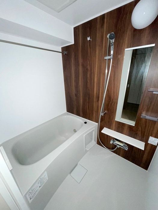 バス／シャワールーム等 コンテチェスト２４