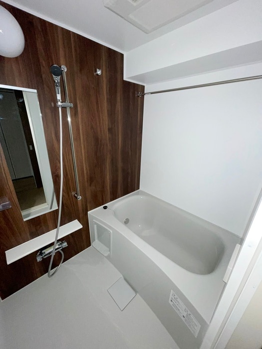 バス／シャワールーム等 コンテチェスト２４