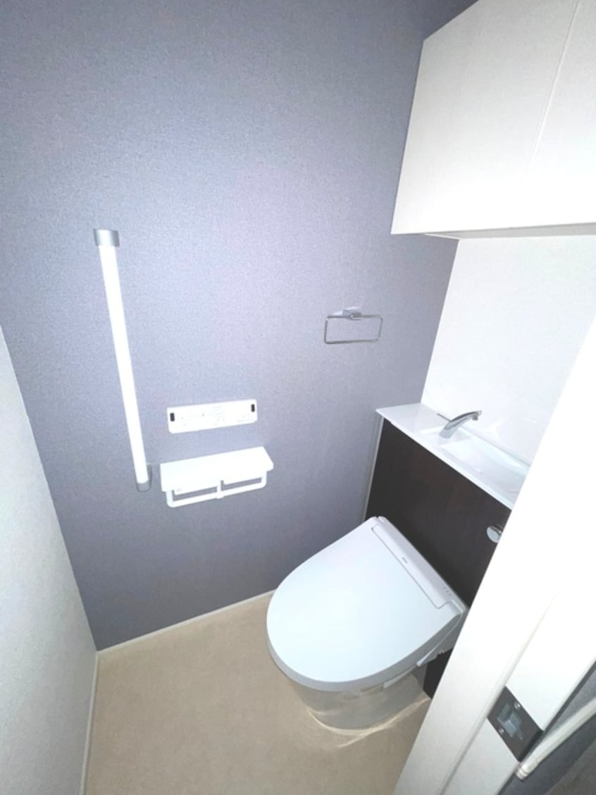 トイレ コンテチェスト２４