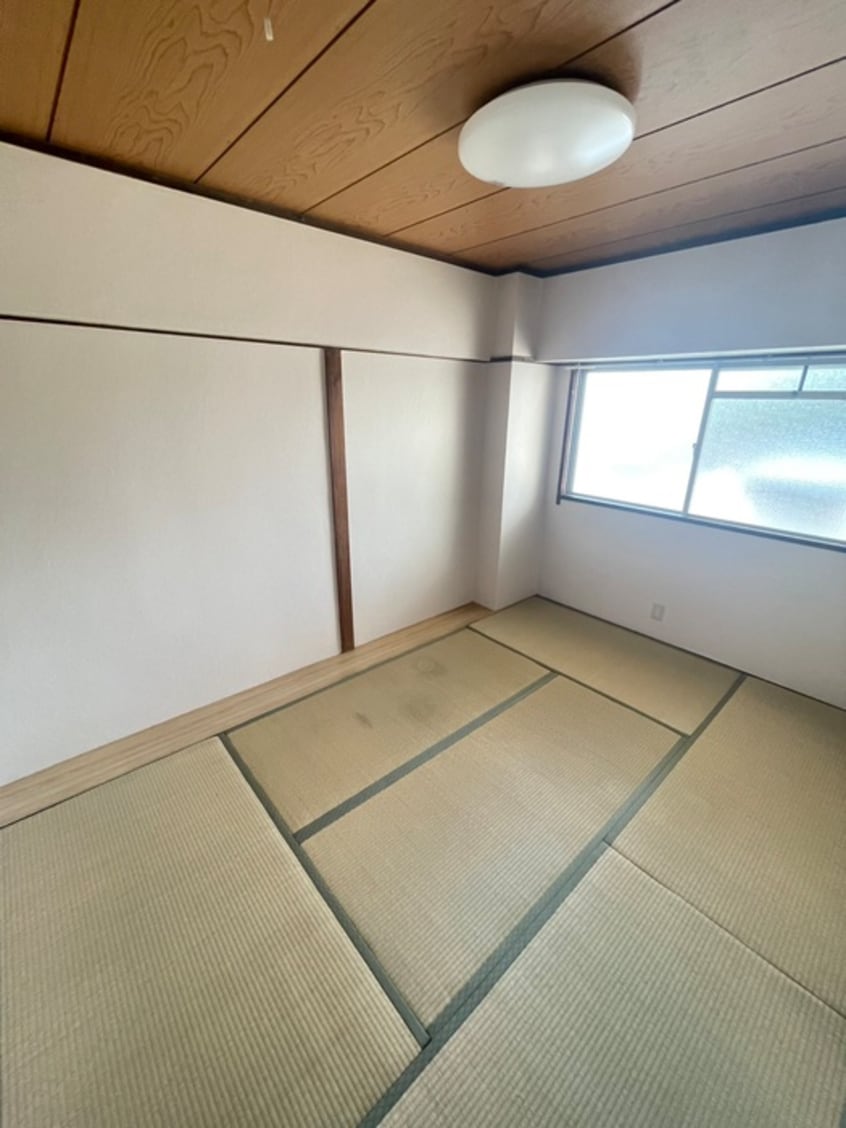 居室 三沢ビル