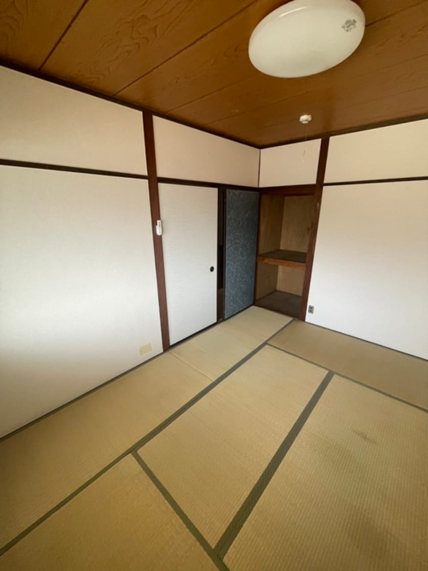 居室 三沢ビル