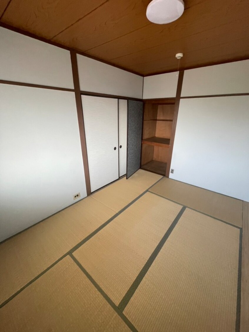 居室 三沢ビル