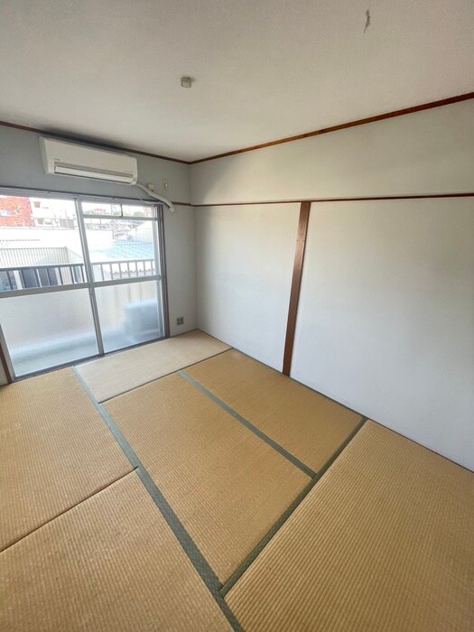 居室 三沢ビル
