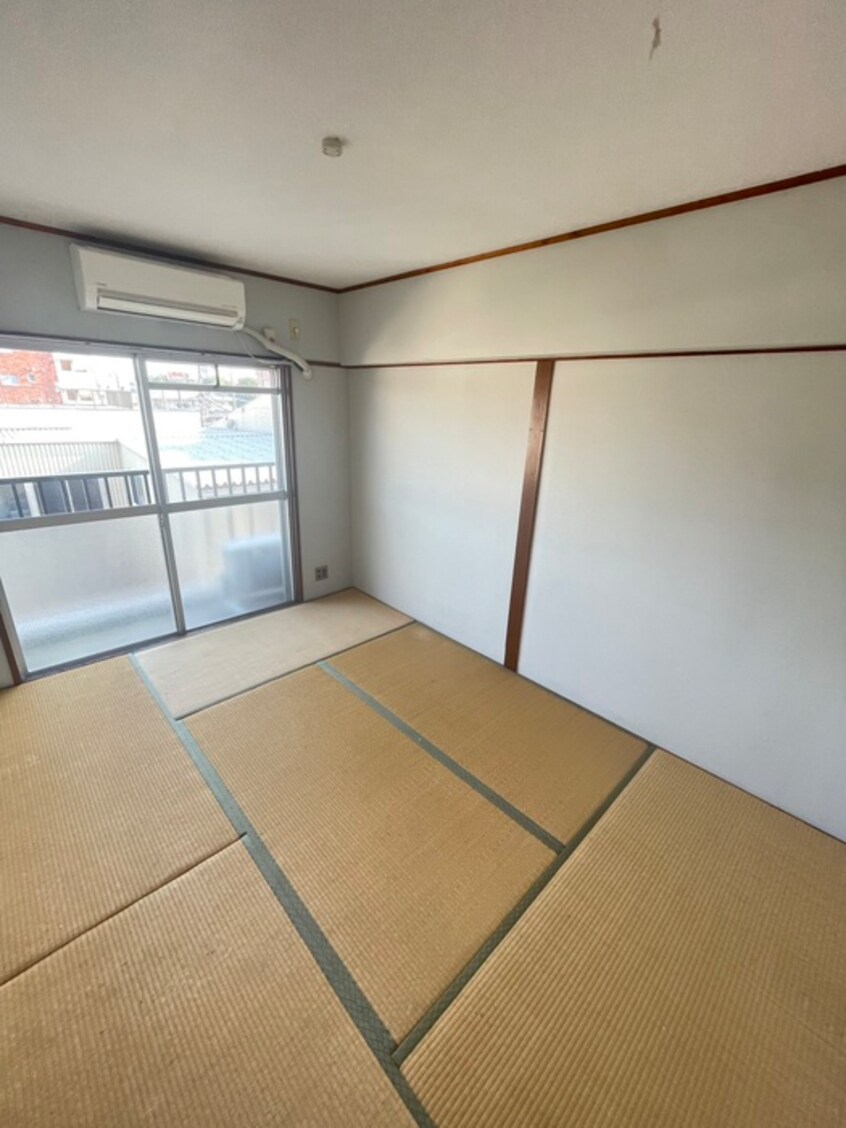 居室 三沢ビル
