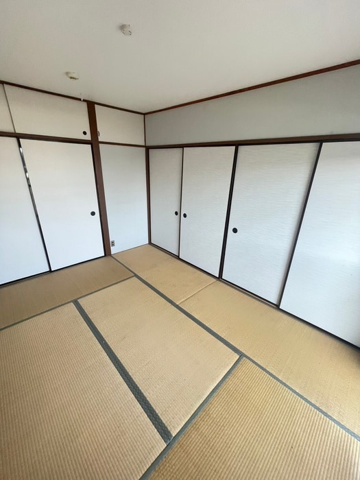 居室 三沢ビル