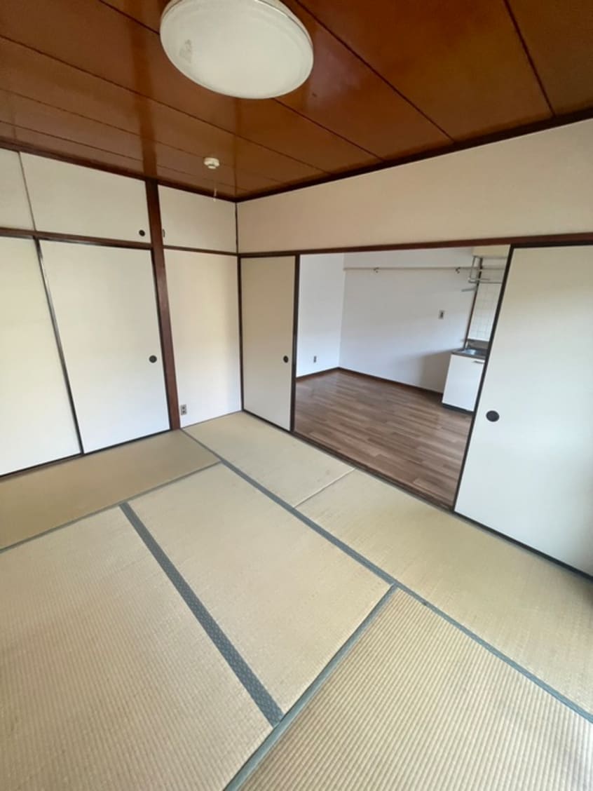 居室 三沢ビル
