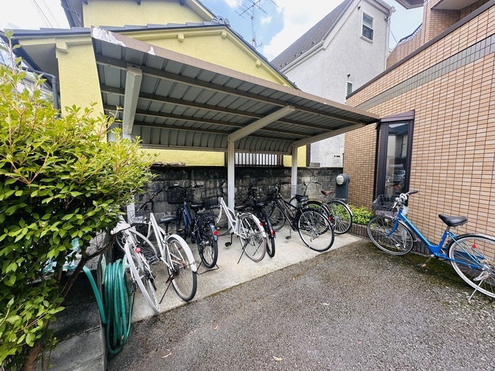 駐輪場 フィルヴィレッヂ