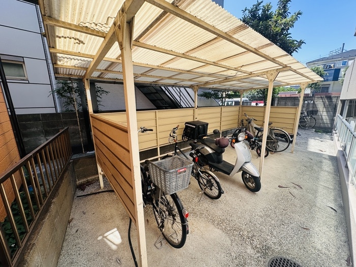 駐輪場 サンフレグランス