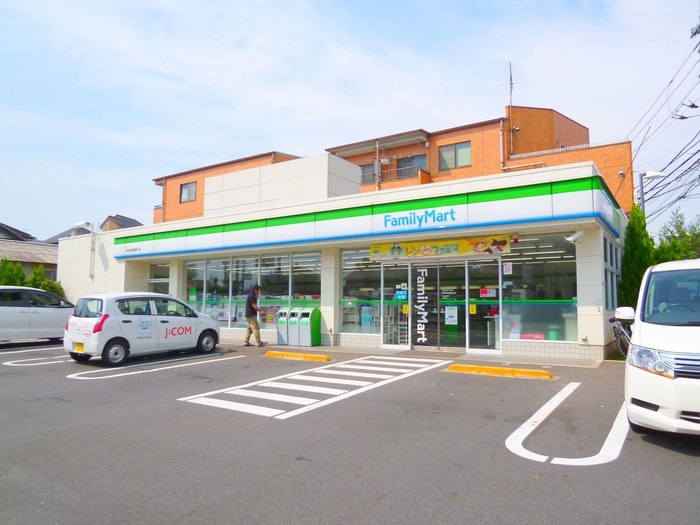 ファミリーマート世田谷成城通り店(コンビニ)まで350m サンフレグランス