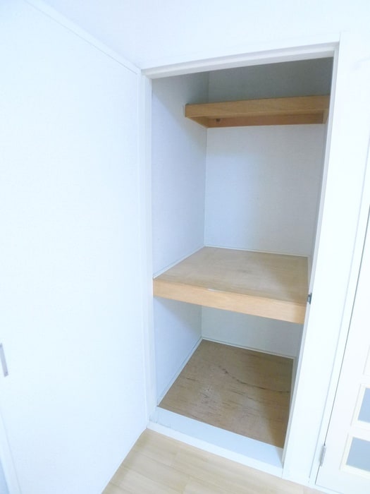 収納 ハイツ・エスティアン