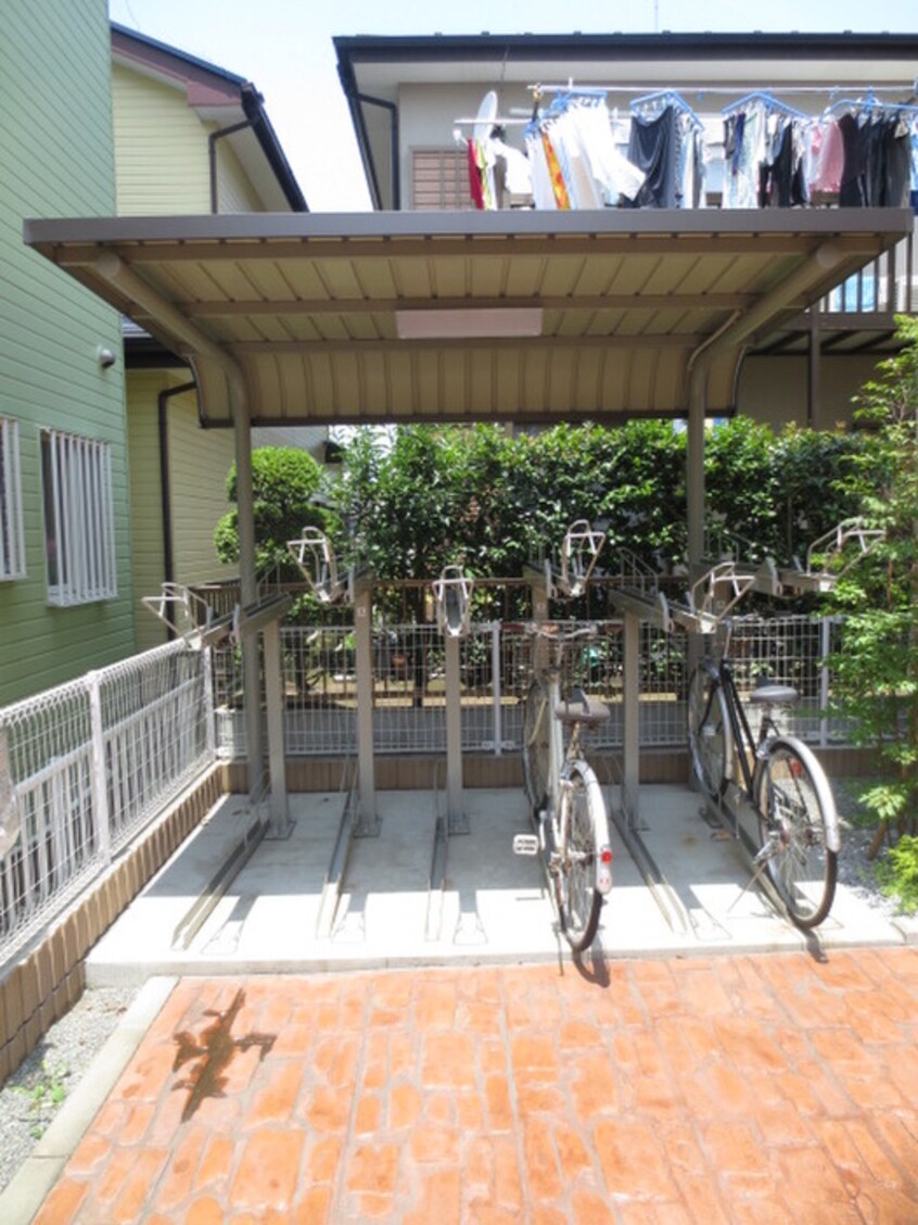 駐輪場 ラティールコート