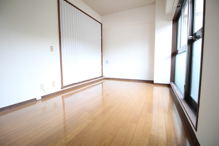 居室 コーポラス高岡