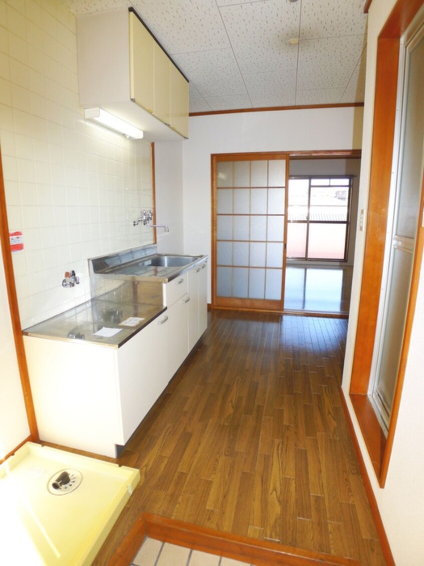 廊下 ＭＡＮＳＩＯＮ　ＳＡＴＯ