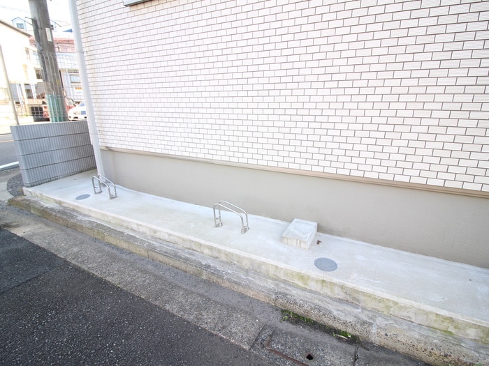 駐輪場 カンフォ－ラ高田