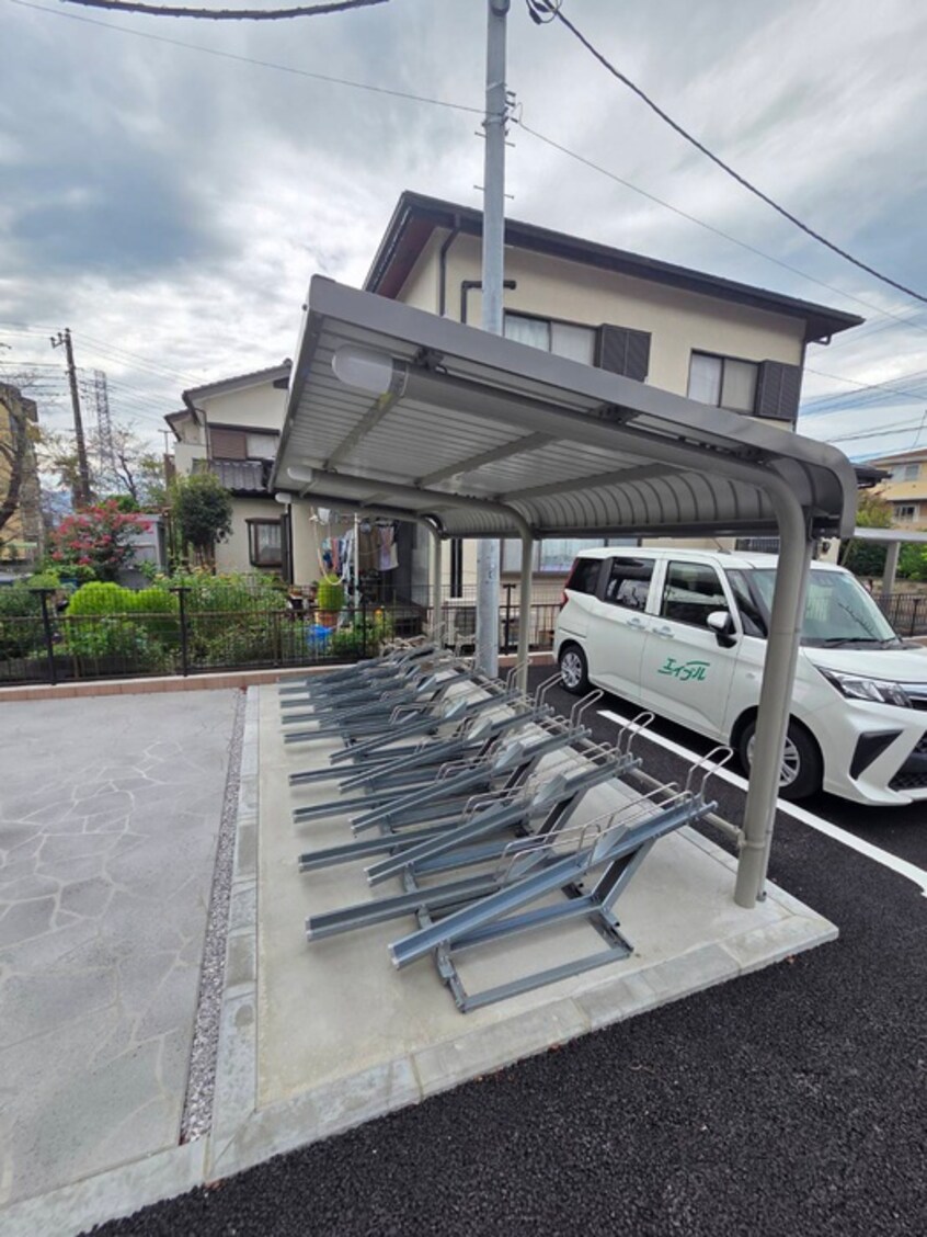 駐輪場 ベルクワルツ座間