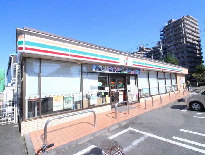 セブンイレブン稲城中央橋前店(コンビニ)まで108m 松本荘