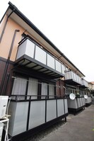 エスタンシア三室の外観