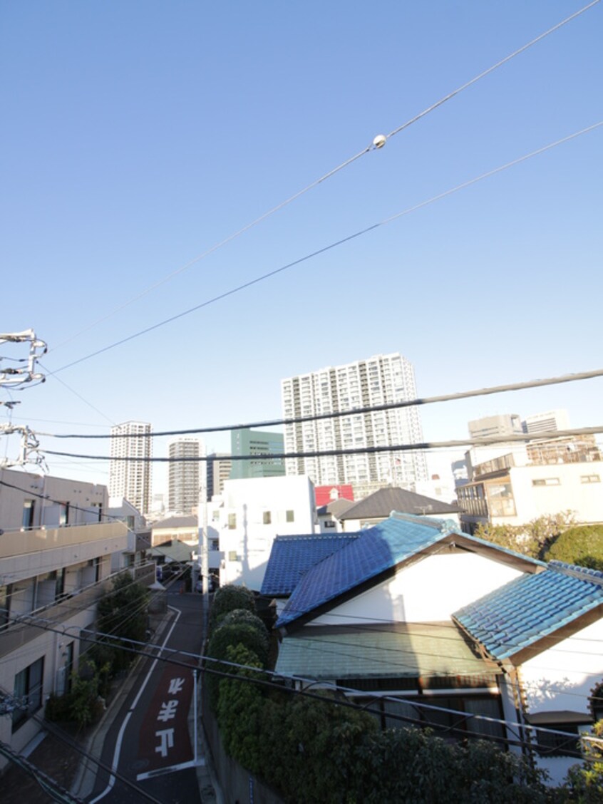 室内からの展望 Ｔ＆Ｔ  ＨＩＬＬＳ