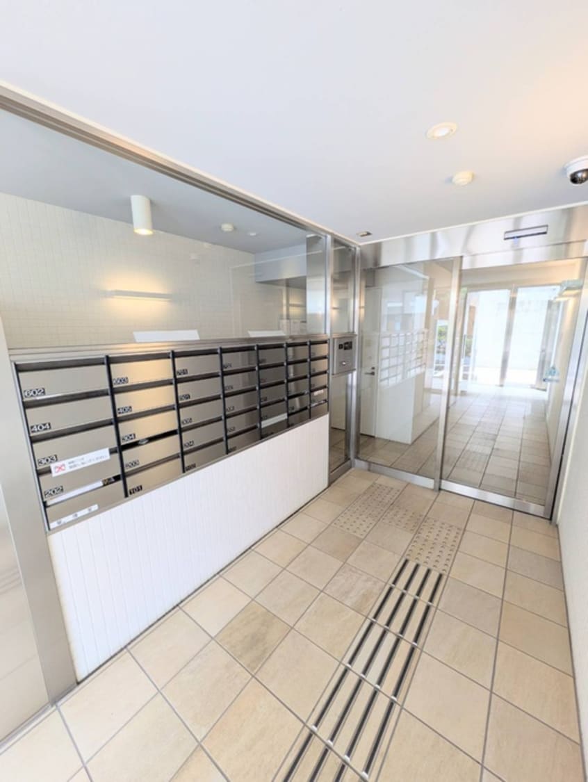 エントランス部分 カ－サ・デル・ソル小石川