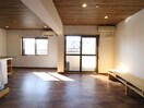 居室 シャングリラ