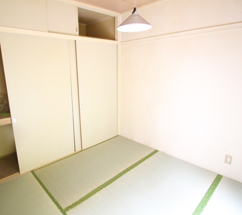 居室 コスモハイツ