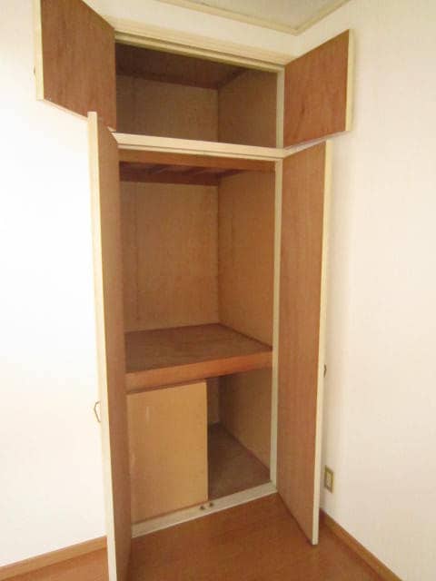 収納 ライブタウン行徳（2）