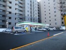 ファミリーマートスリーウェル新横浜店(コンビニ)まで298m アスピダ新横浜