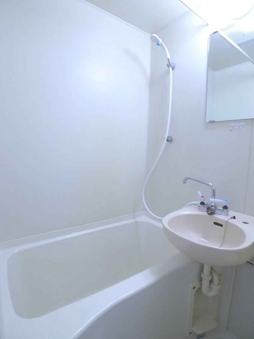 バス／シャワールーム等 ロジメントアヤ