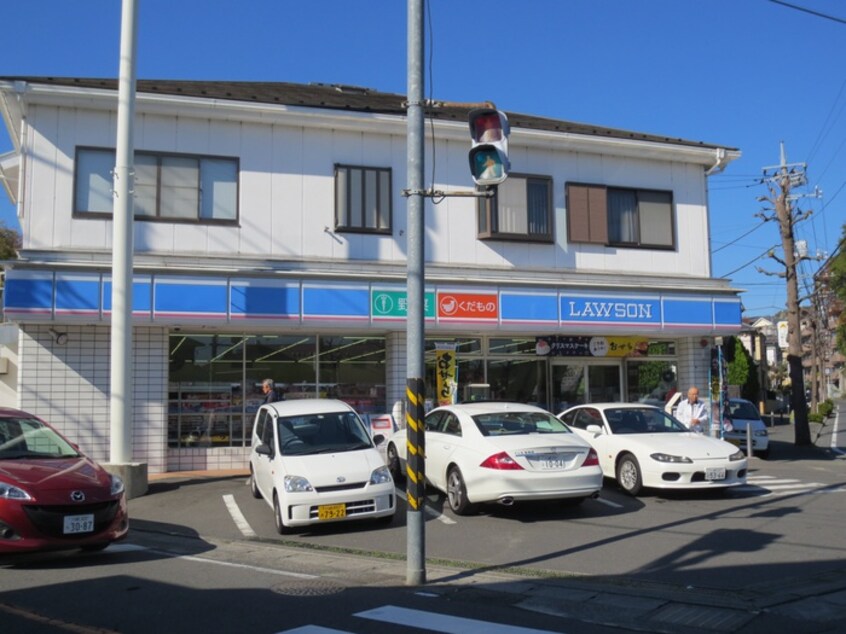 ローソン(コンビニ)まで600m 和田ハイツ