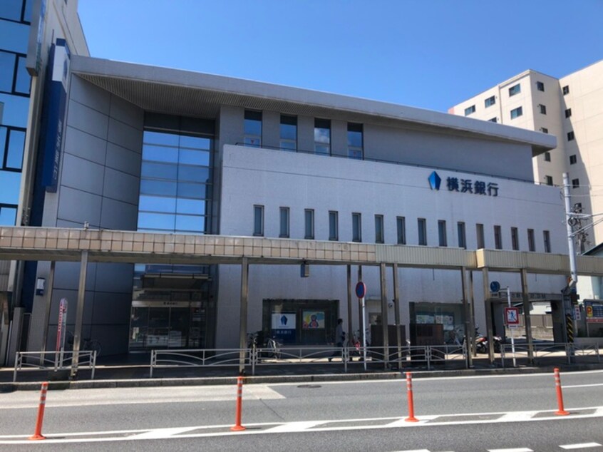 横浜銀行(銀行)まで2400m オレンジハウス